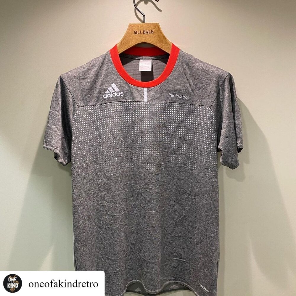 Adidas T-shirt